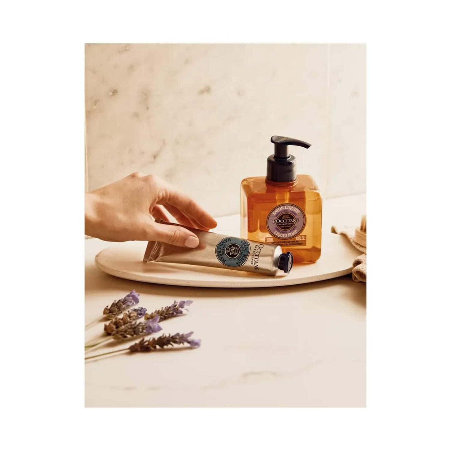 L'occitane Shea Hands & Body Lavender Liquid Soap - (300ml)