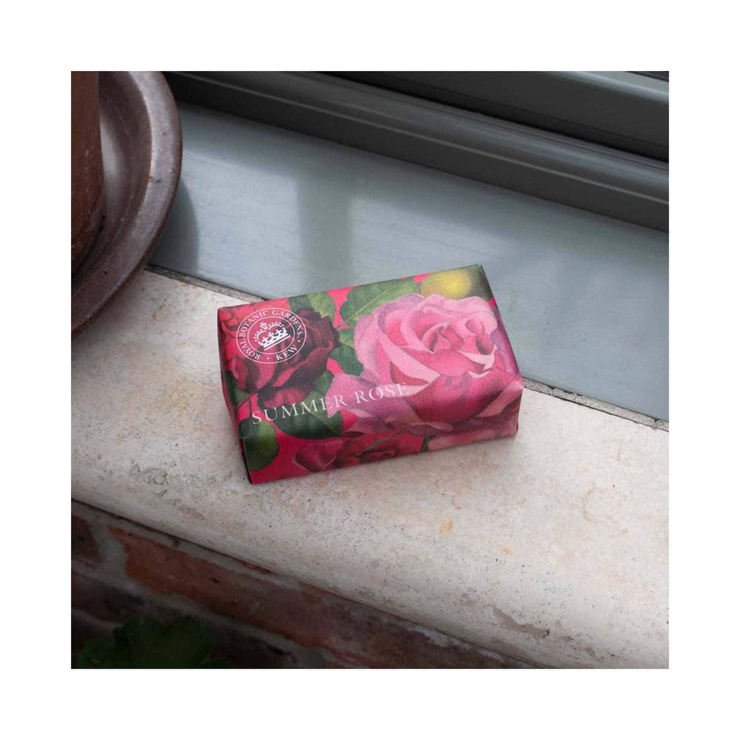 The English Soap Company Royal Botanic Gardens Kew Summer Rose Soap (240g)