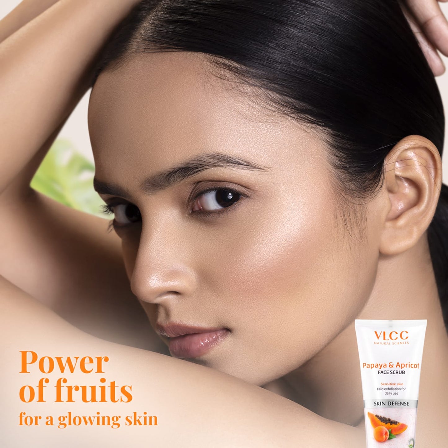 VLCC Papaya & Apricot Scrub (80g)