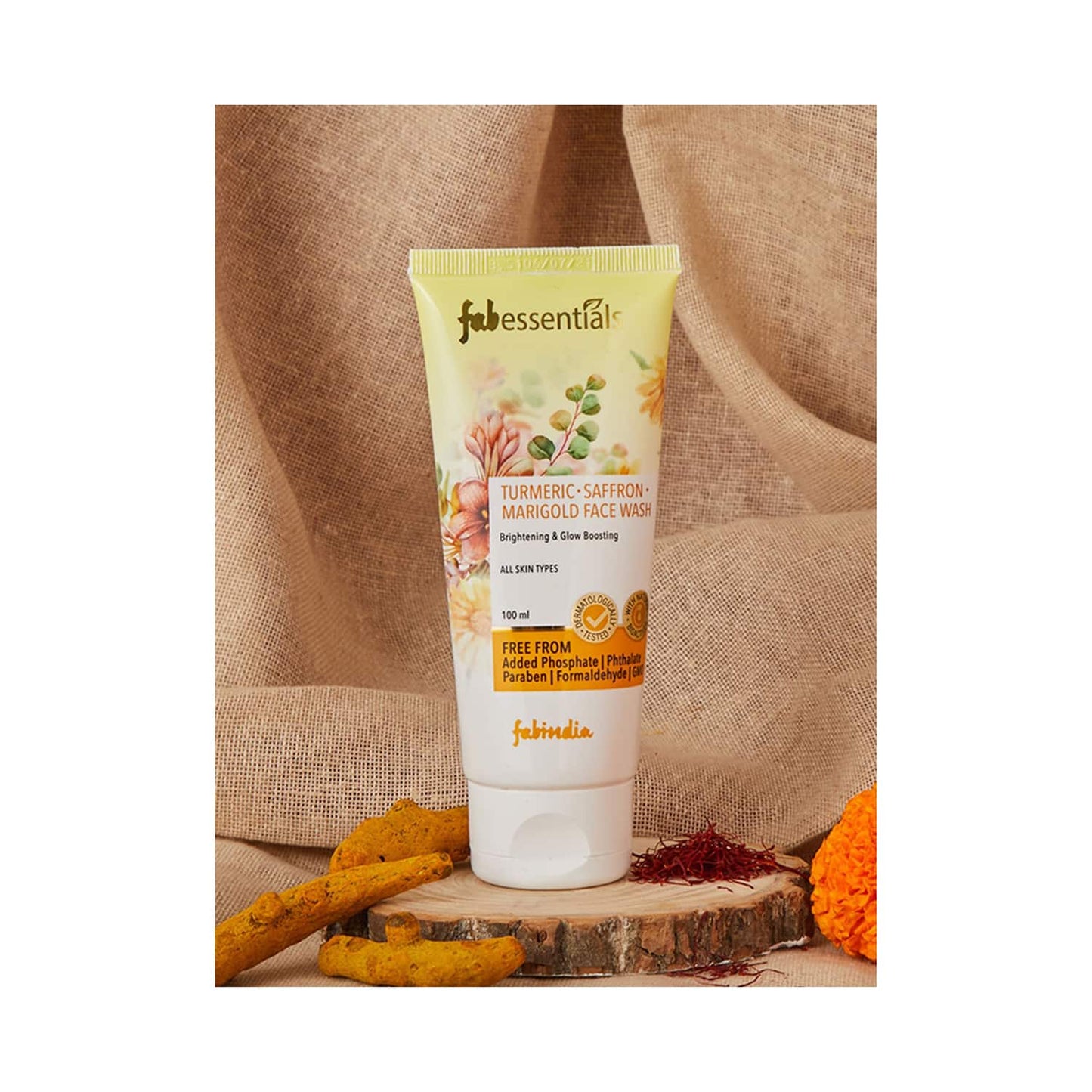 Fabessentials by Fabindia Turmeric Saffron And Marigold Facewash (100ml)